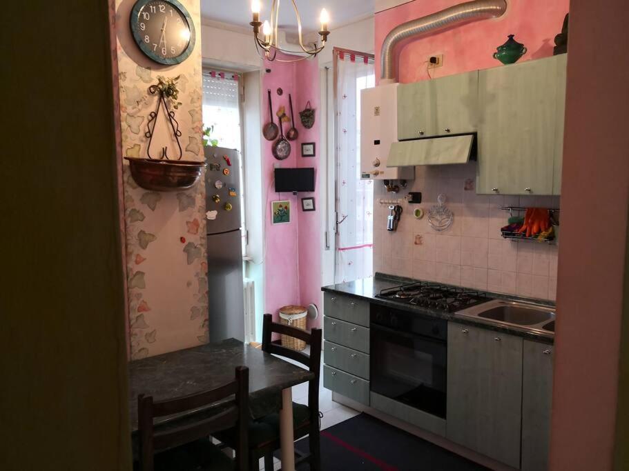 Appartamento Chic Vista Lago - Casa Janis Verbania Bagian luar foto